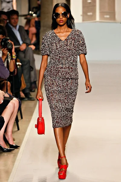 Look 25